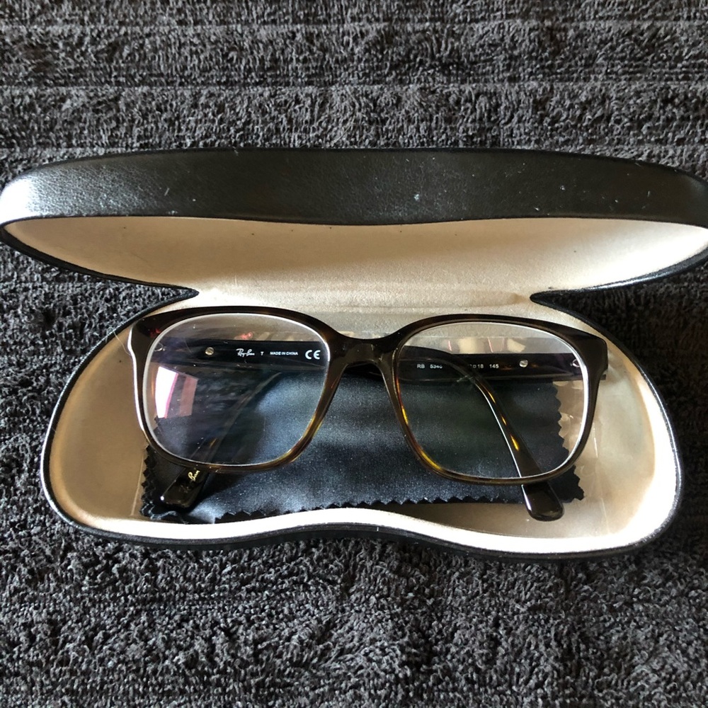RayBan frames 🤓 - Picture 3 of 6